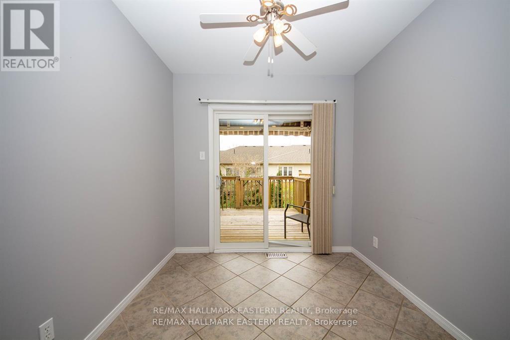 14 - 877 Wentworth Street, Peterborough West (Central), Ontario  K9J 8R7 - Photo 15 - X12259446