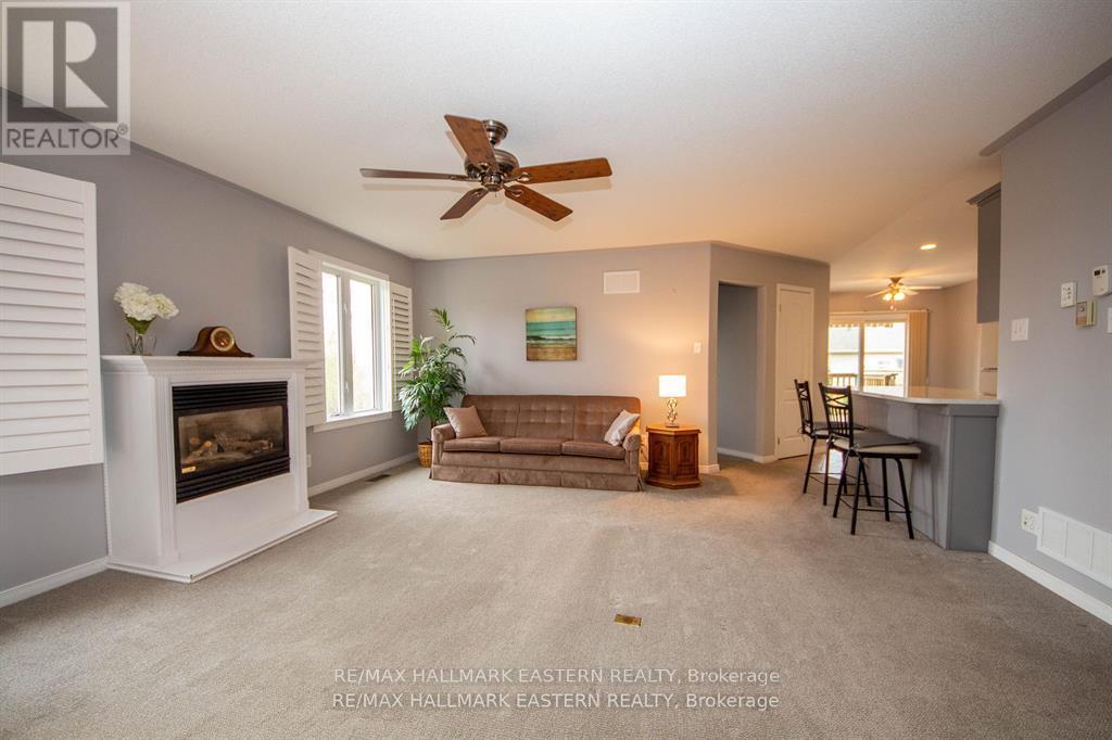 14 - 877 Wentworth Street, Peterborough West (Central), Ontario  K9J 8R7 - Photo 9 - X12259446