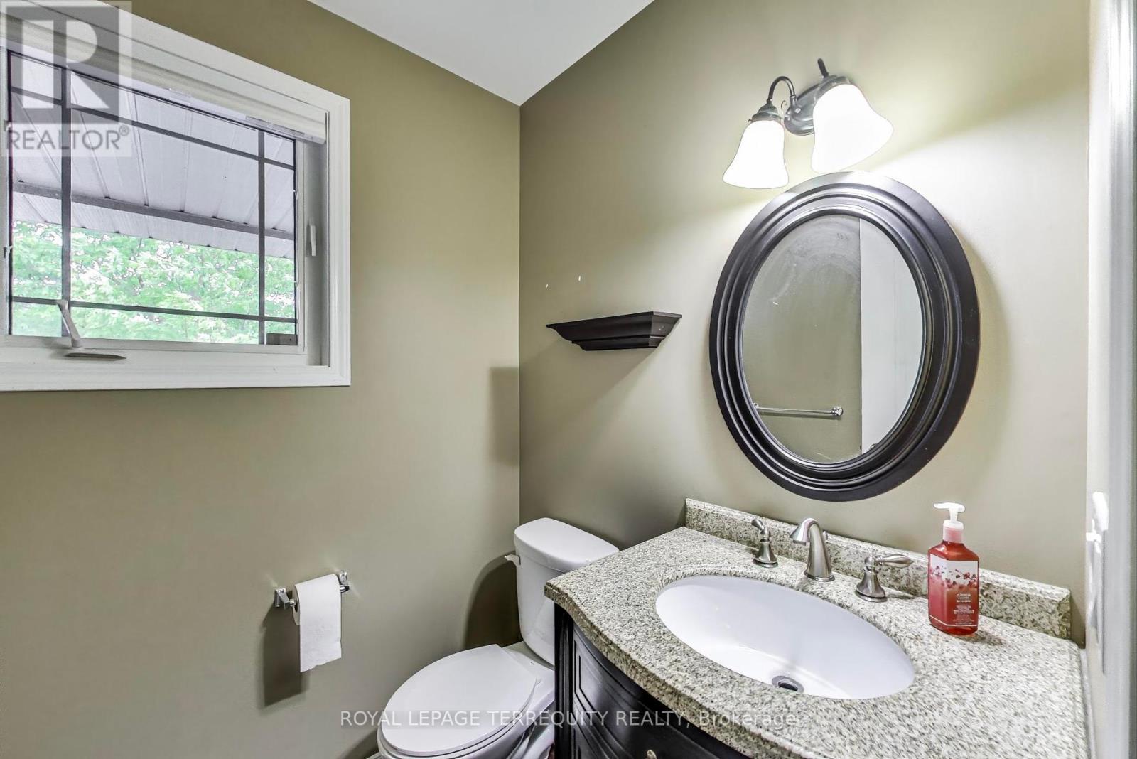 545 Clancy Crescent, Peterborough West (South), Ontario  K9K 2S1 - Photo 15 - X12259232
