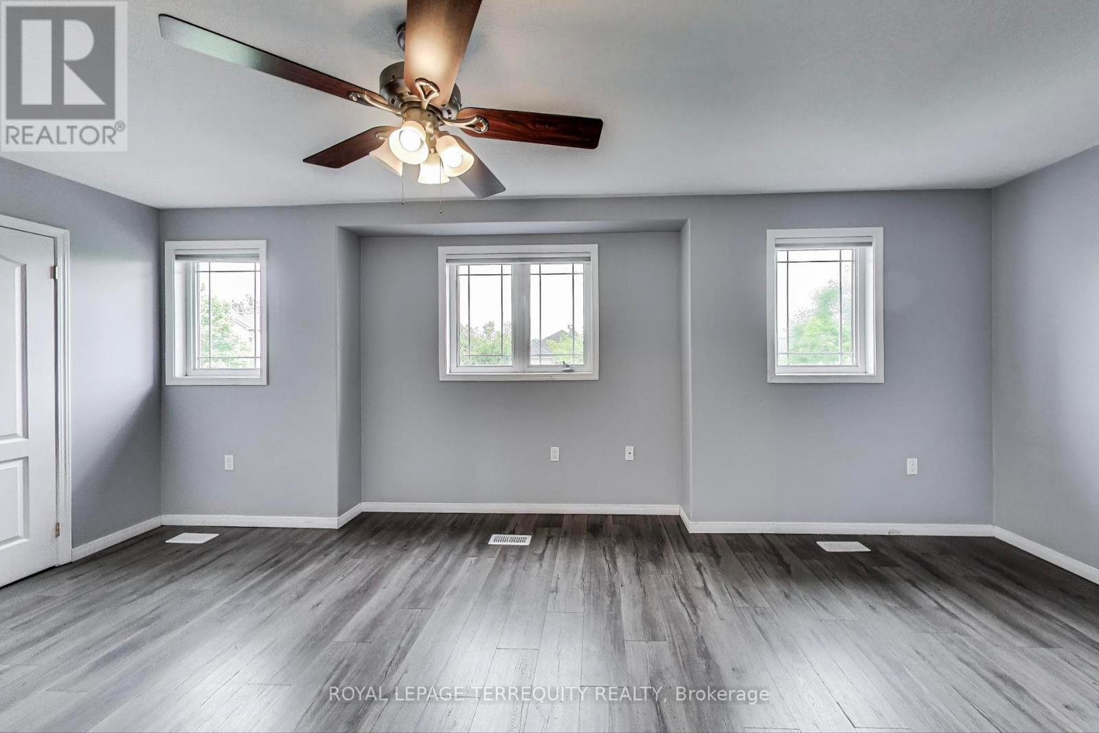 545 Clancy Crescent, Peterborough West (South), Ontario  K9K 2S1 - Photo 16 - X12259232