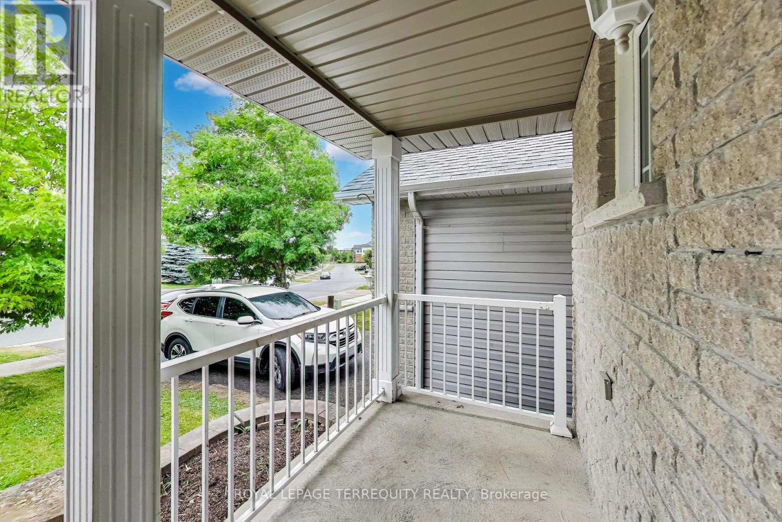 545 Clancy Crescent, Peterborough West (South), Ontario  K9K 2S1 - Photo 4 - X12259232