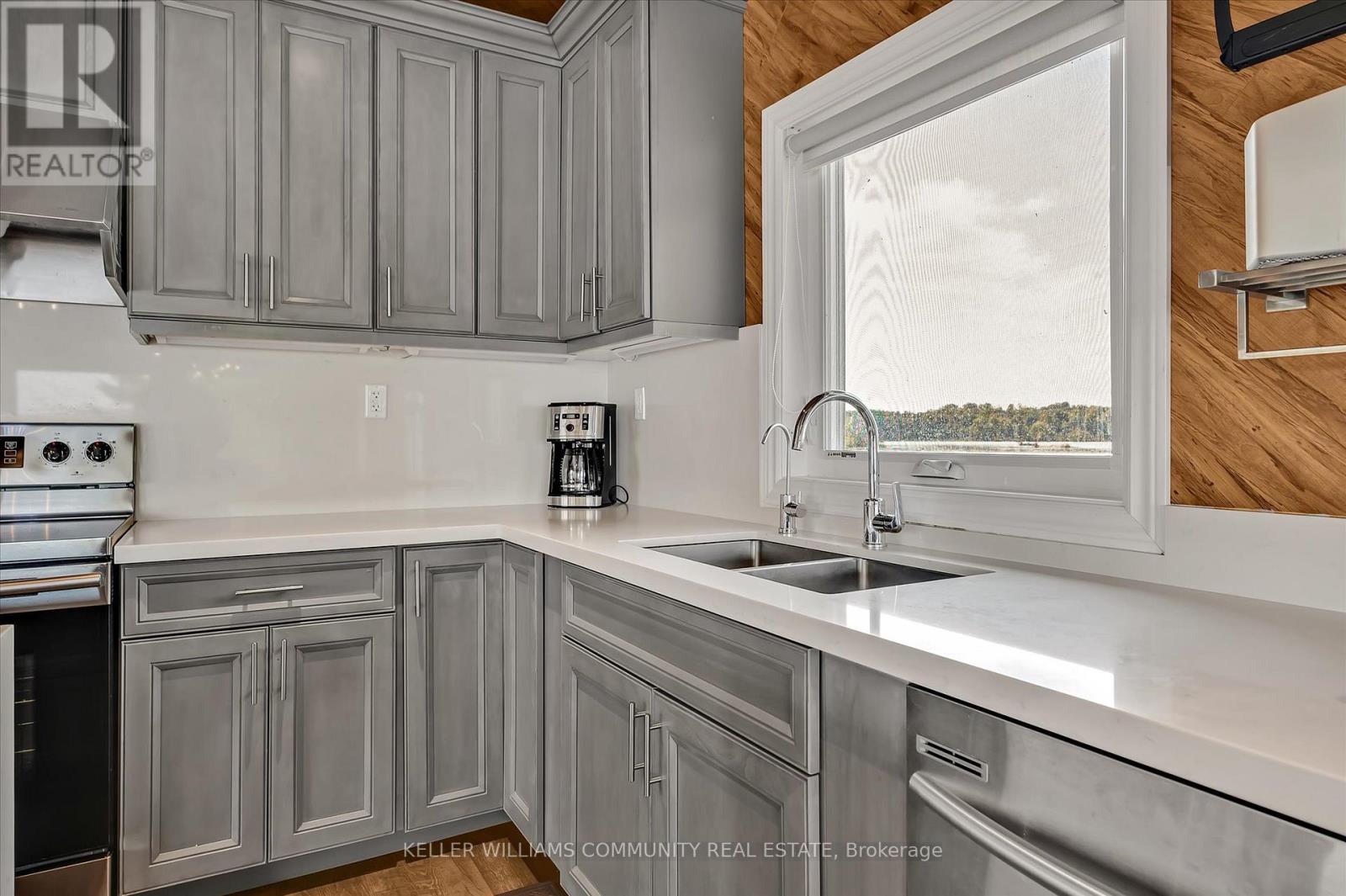754 Hawkins Road, Douro-Dummer, Ontario  K0L 2H0 - Photo 10 - X12259563