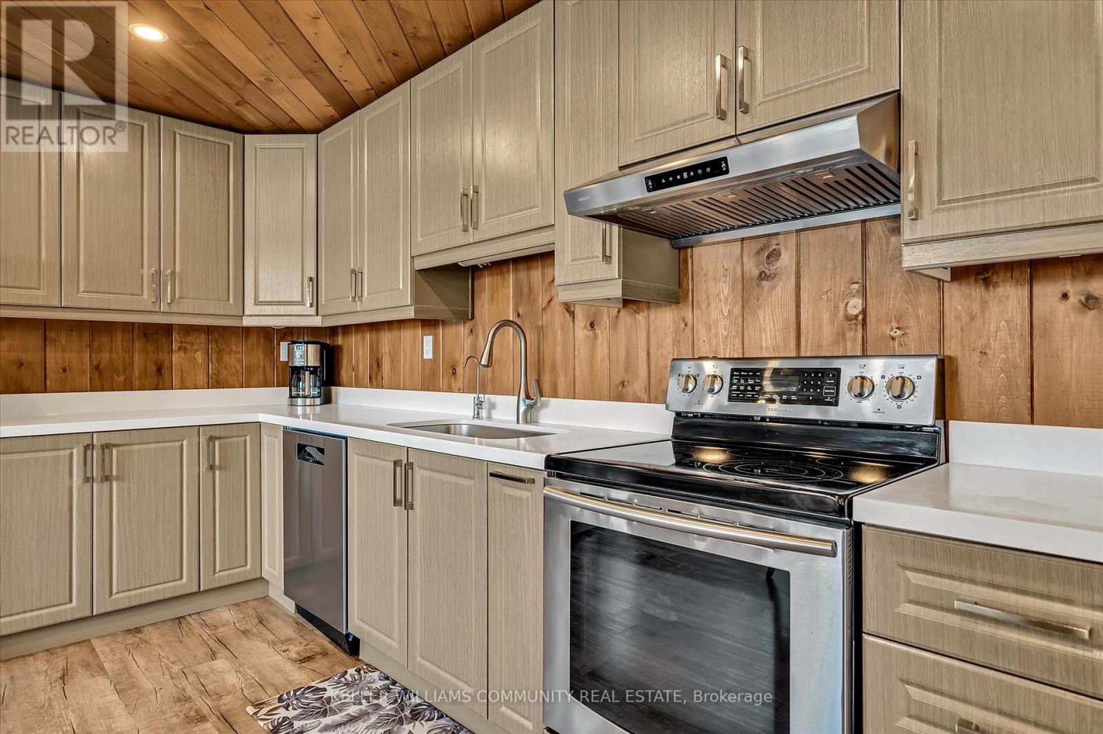 754 Hawkins Road, Douro-Dummer, Ontario  K0L 2H0 - Photo 21 - X12259563