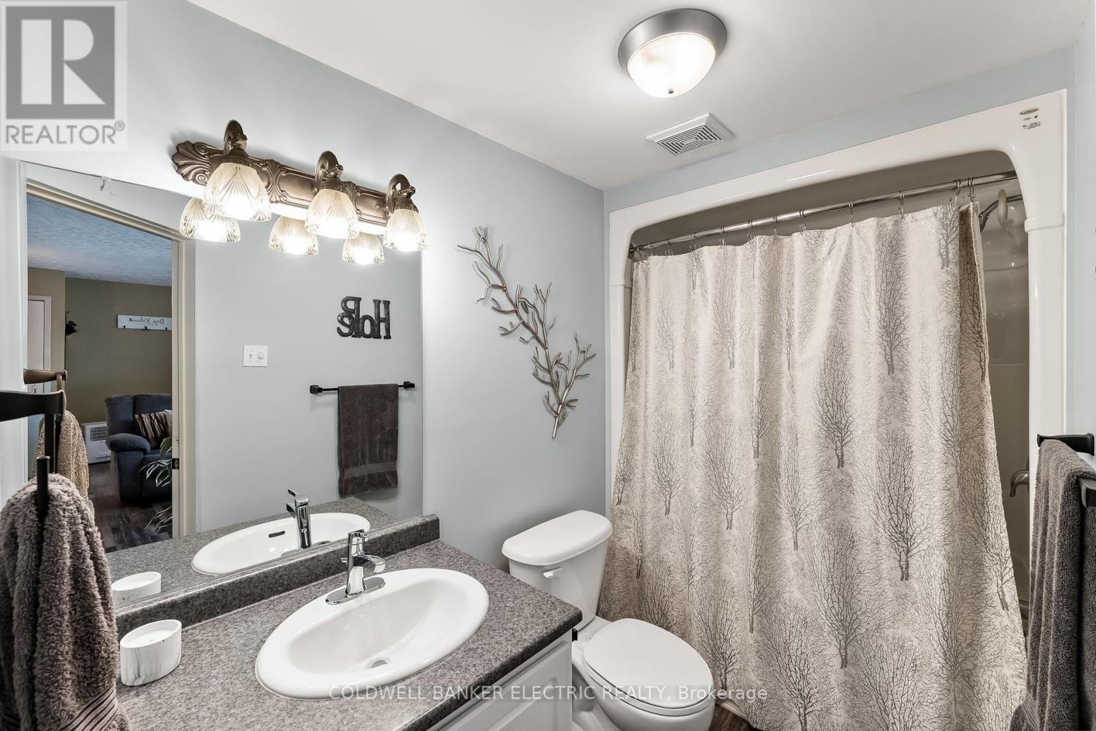 635 Park Street N, Peterborough North (South), Ontario  K9H 4S4 - Photo 18 - X12259701
