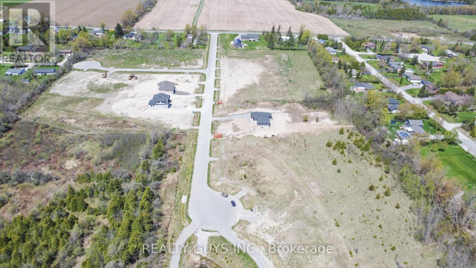 2418 Gwendolyn Court, Cavan Monaghan (Cavan Twp), Ontario  L0A 1C0 - Photo 12 - X12259842