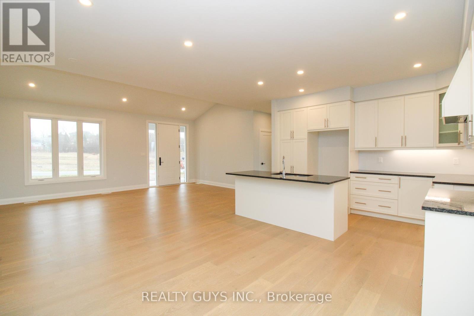 2418 Gwendolyn Court, Cavan Monaghan (Cavan Twp), Ontario  L0A 1C0 - Photo 17 - X12259842