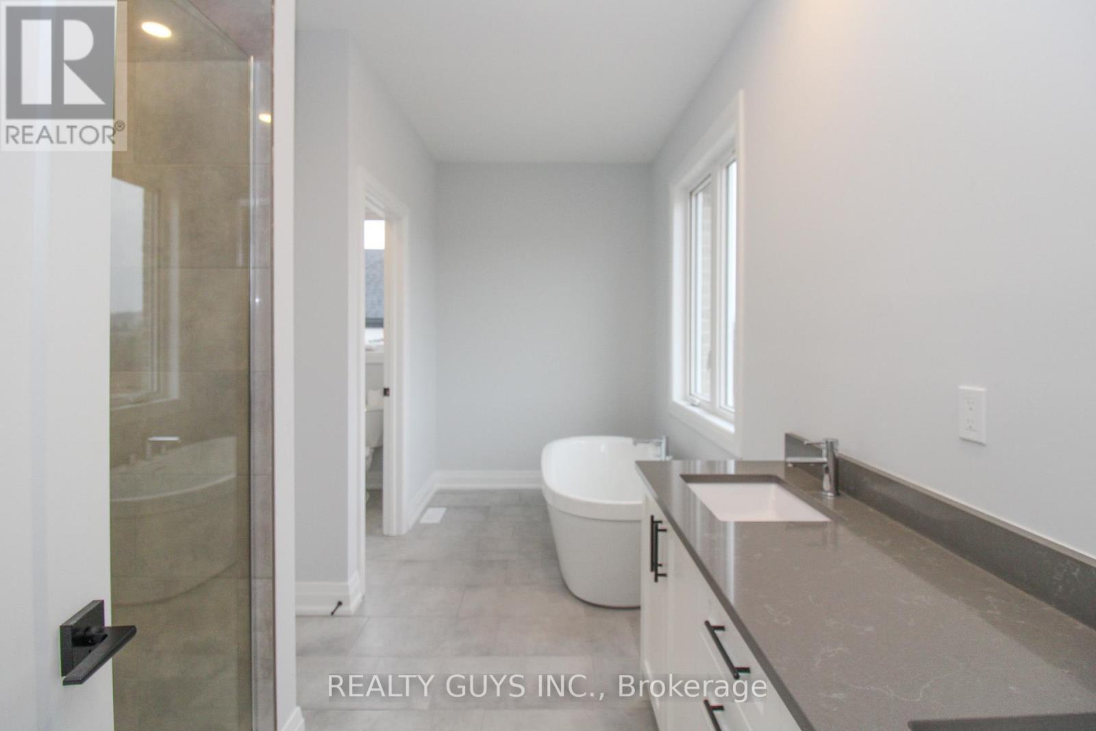 2418 Gwendolyn Court, Cavan Monaghan (Cavan Twp), Ontario  L0A 1C0 - Photo 26 - X12259842