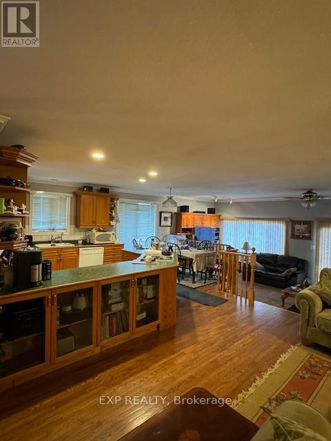 680 Trailview Drive, Peterborough South (East), Ontario  K9J 8P1 - Photo 3 - X12259854