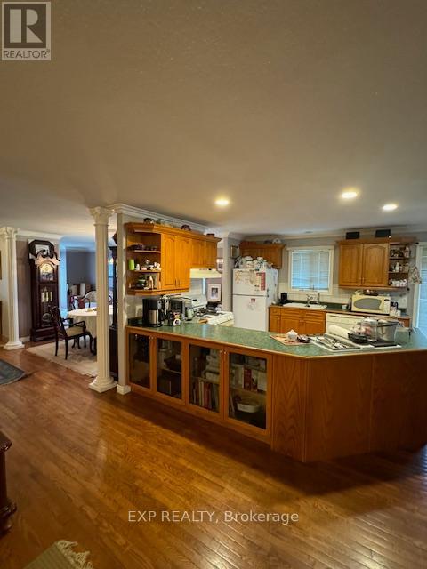 680 Trailview Drive, Peterborough South (East), Ontario  K9J 8P1 - Photo 6 - X12259854