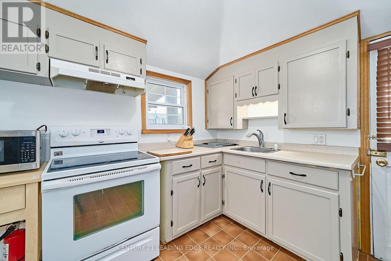 225 Arnott Drive, Selwyn, Ontario  K0L 1T0 - Photo 34 - X12259728