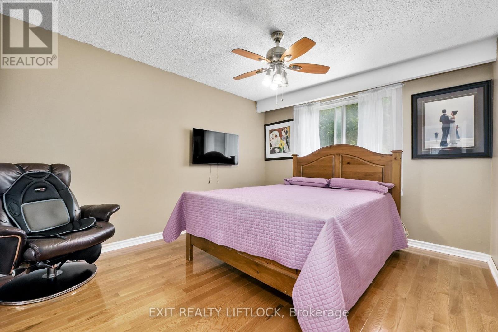 2102 Walker Avenue, Peterborough East (South), Ontario  K9L 1S1 - Photo 29 - X12259976