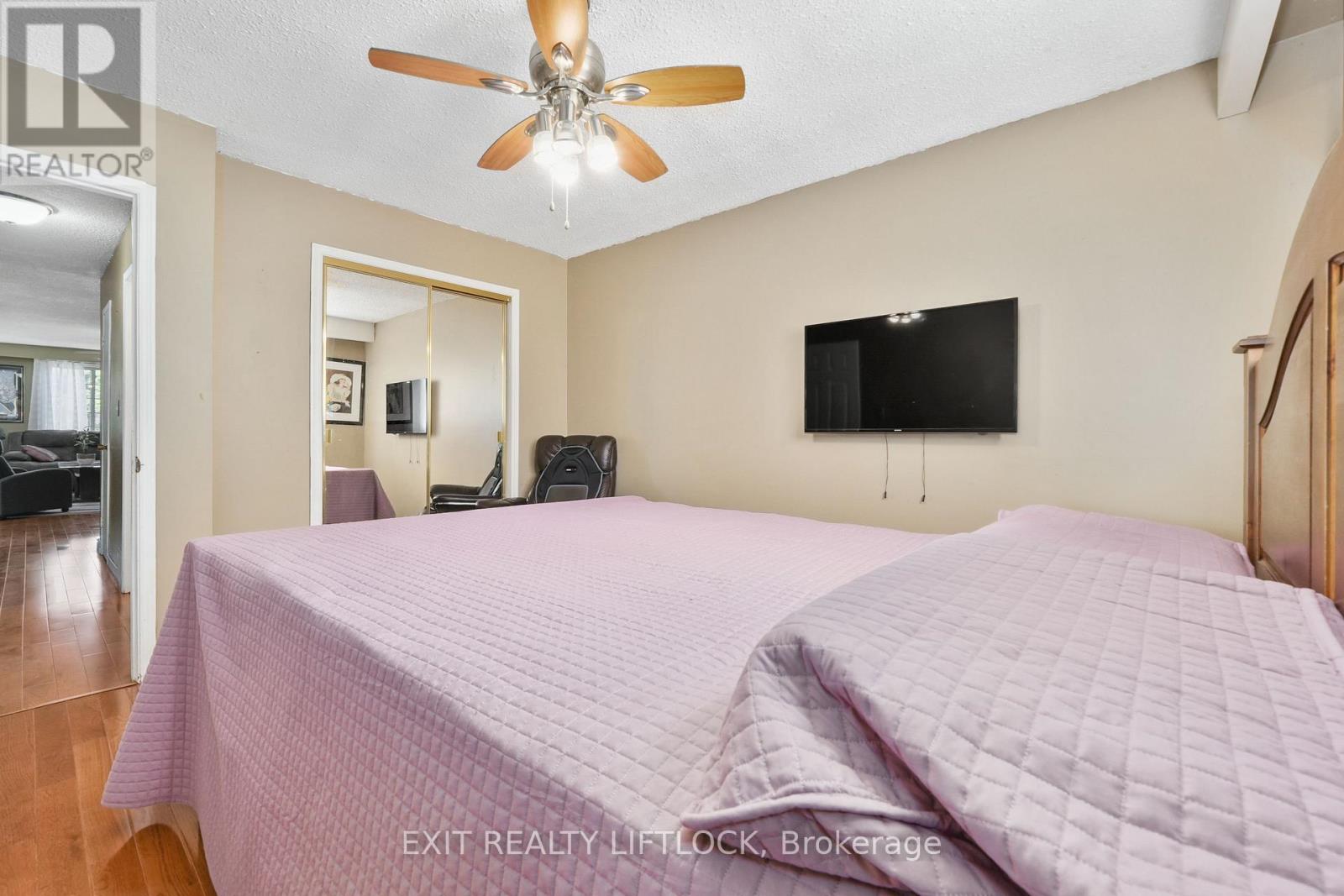2102 Walker Avenue, Peterborough East (South), Ontario  K9L 1S1 - Photo 30 - X12259976