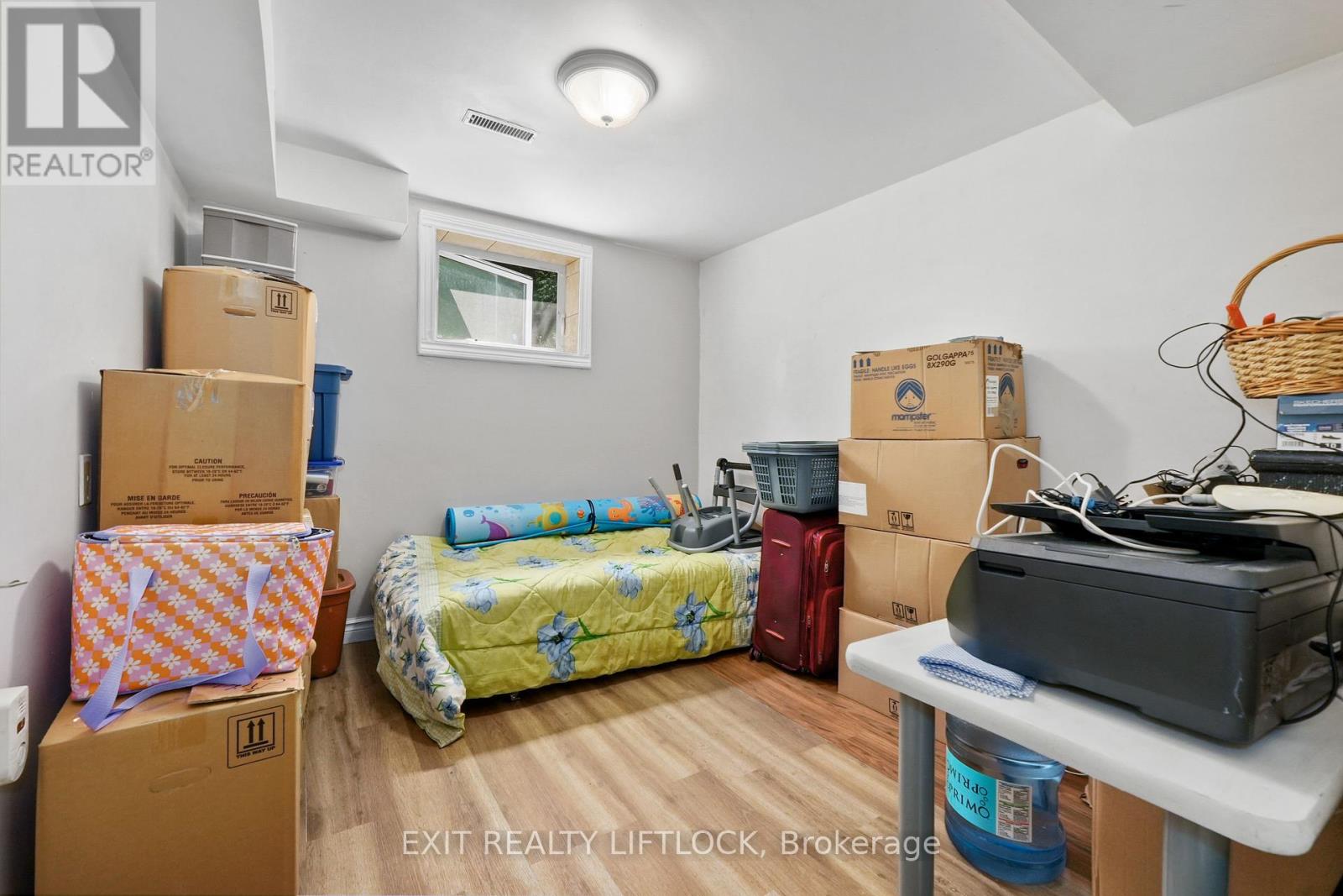 2102 Walker Avenue, Peterborough East (South), Ontario  K9L 1S1 - Photo 32 - X12259976
