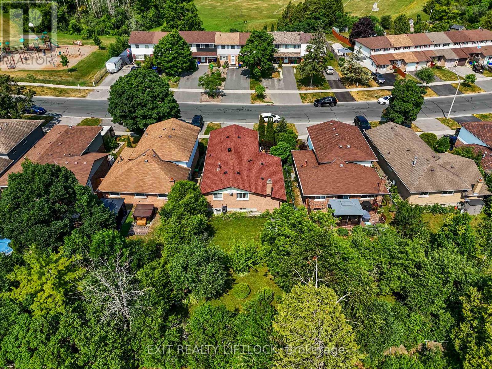 2102 Walker Avenue, Peterborough East (South), Ontario  K9L 1S1 - Photo 42 - X12259976