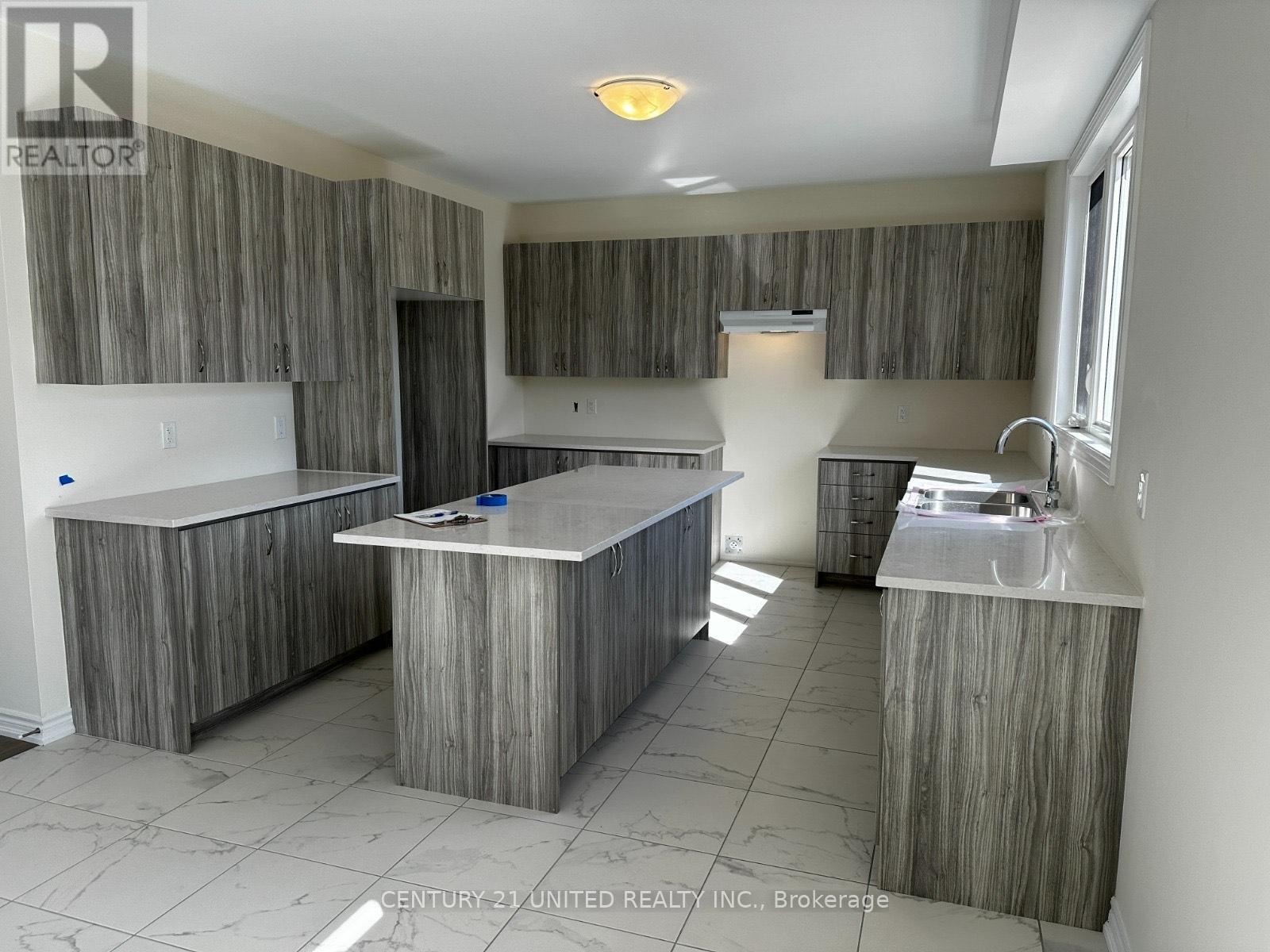 63 Golden Meadows Drive, Otonabee-South Monaghan, Ontario  K9J 0K8 - Photo 4 - X12260011