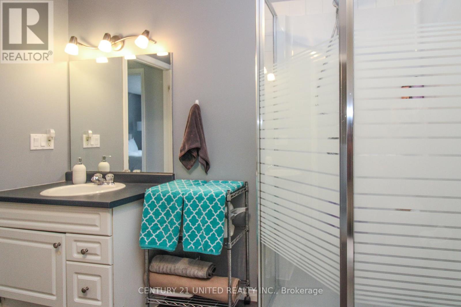 351 Spillsbury Drive, Peterborough West (South), Ontario  K9K 2N6 - Photo 22 - X12260256