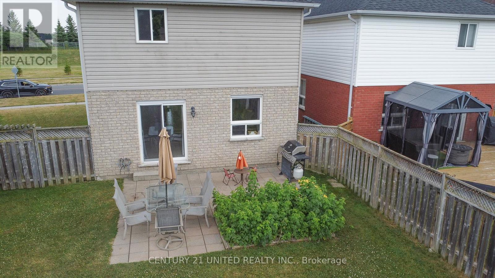 351 Spillsbury Drive, Peterborough West (South), Ontario  K9K 2N6 - Photo 4 - X12260256