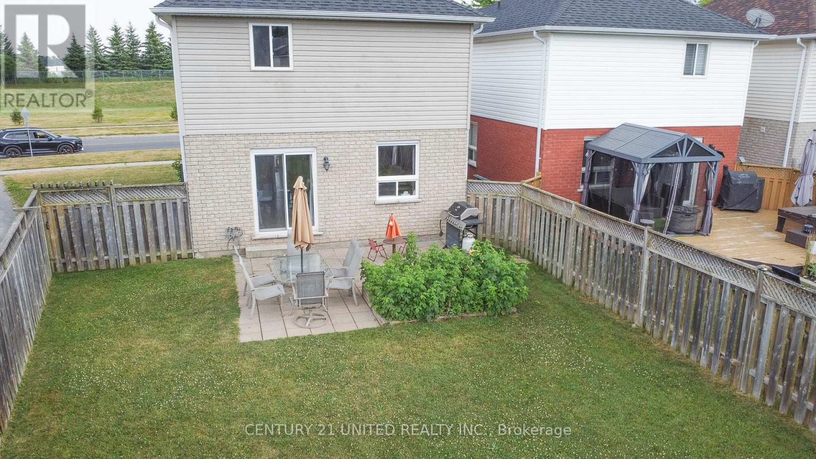 351 Spillsbury Drive, Peterborough West (South), Ontario  K9K 2N6 - Photo 5 - X12260256