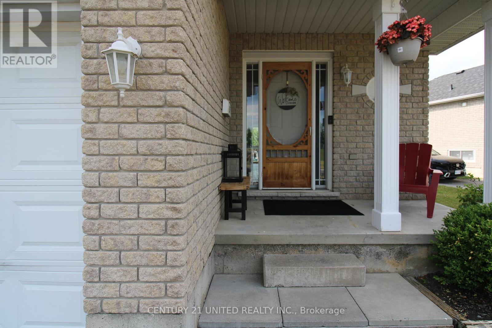 351 Spillsbury Drive, Peterborough West (South), Ontario  K9K 2N6 - Photo 7 - X12260256