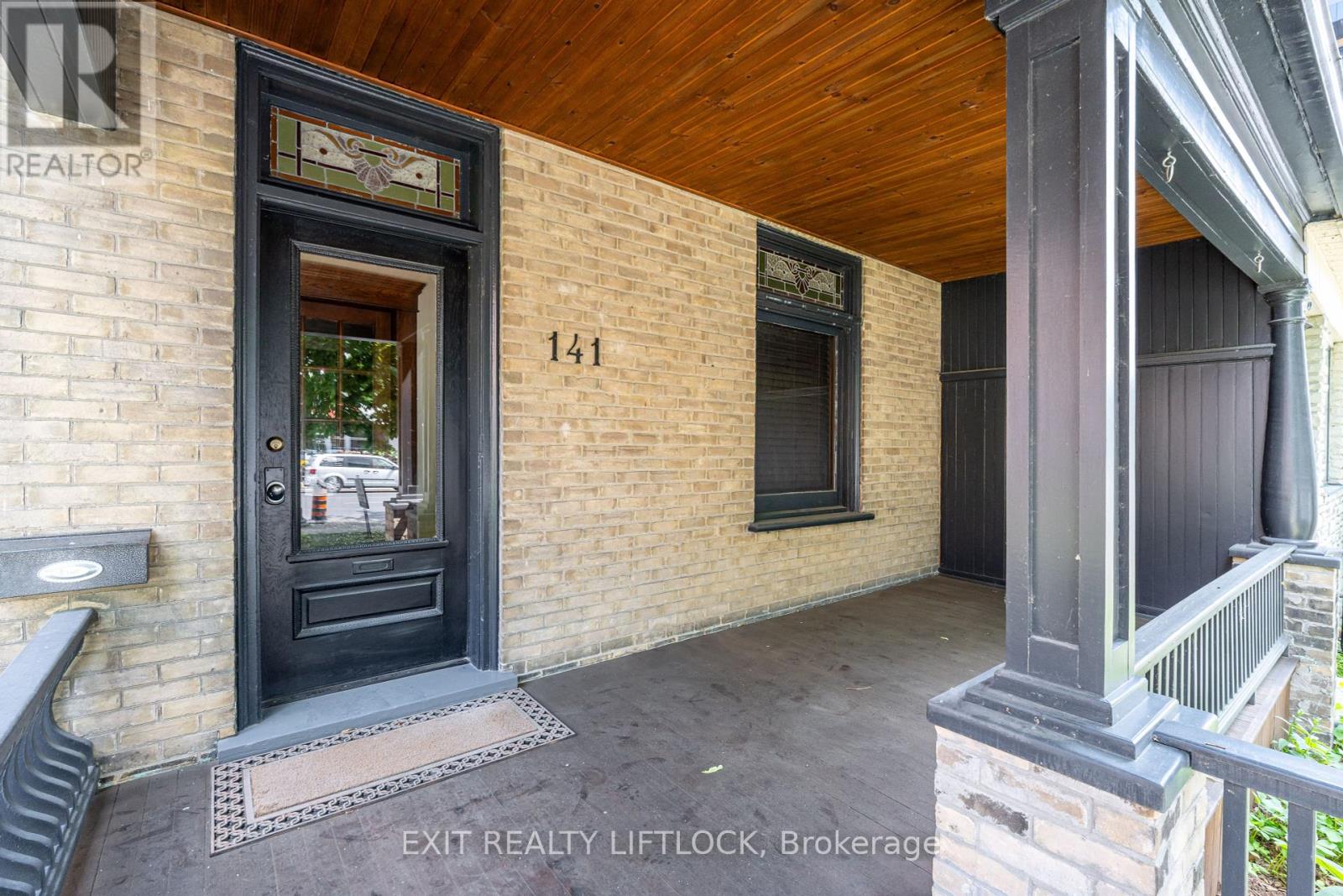 141 Hunter Street E, Peterborough East (Central), Ontario  K9H 1G7 - Photo 2 - X12260273