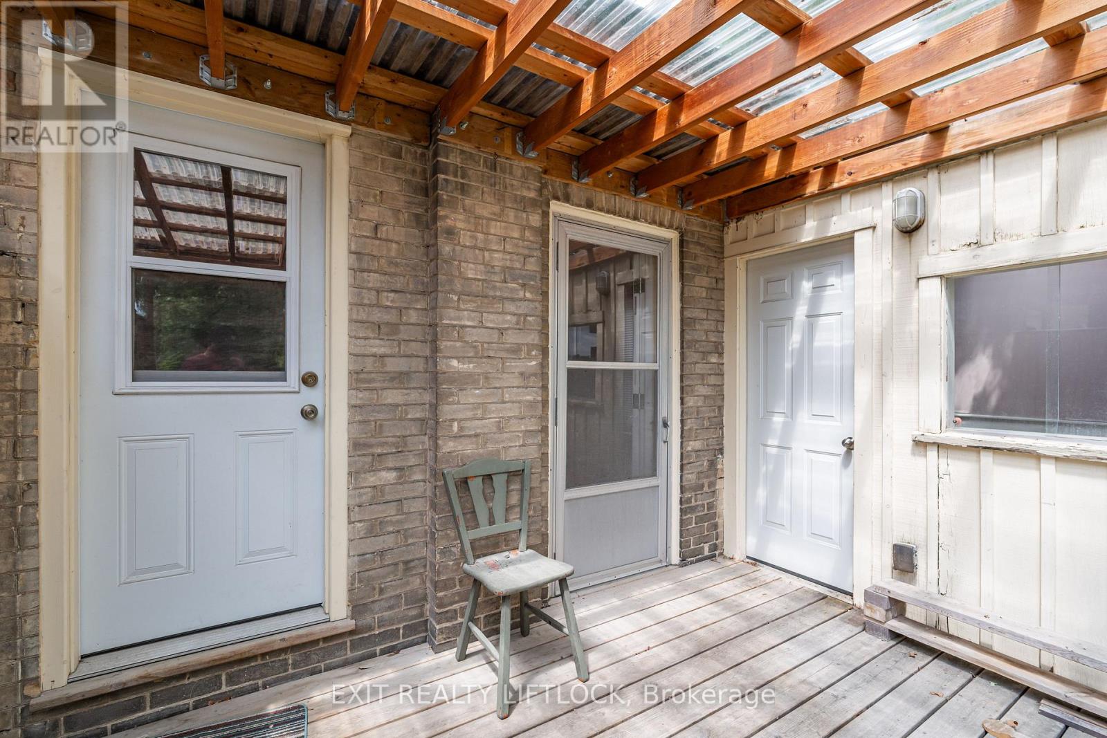 141 Hunter Street E, Peterborough East (Central), Ontario  K9H 1G7 - Photo 29 - X12260273