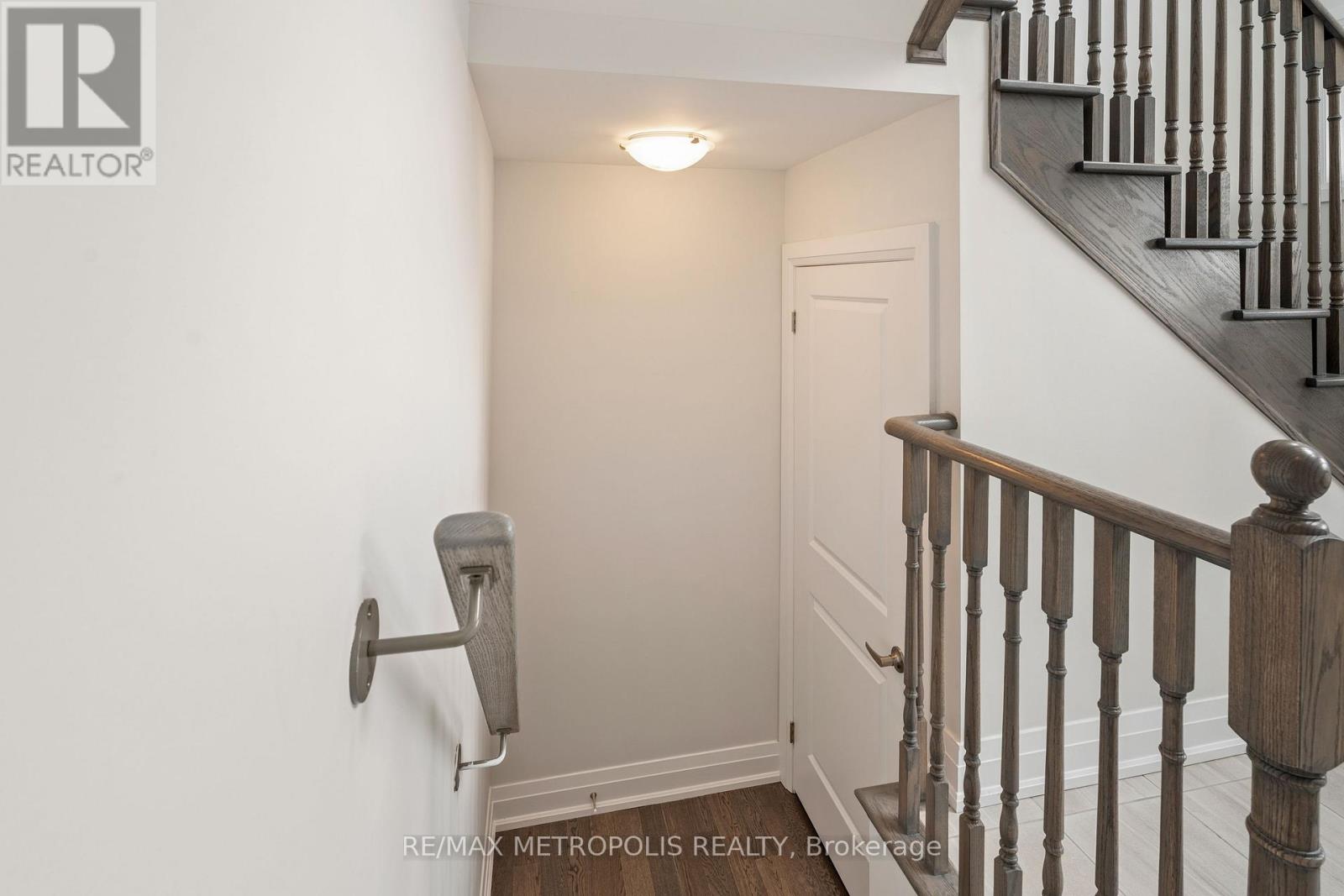 84 Butler Boulevard, Kawartha Lakes (Lindsay), Ontario  K9V 4R1 - Photo 33 - X12260229