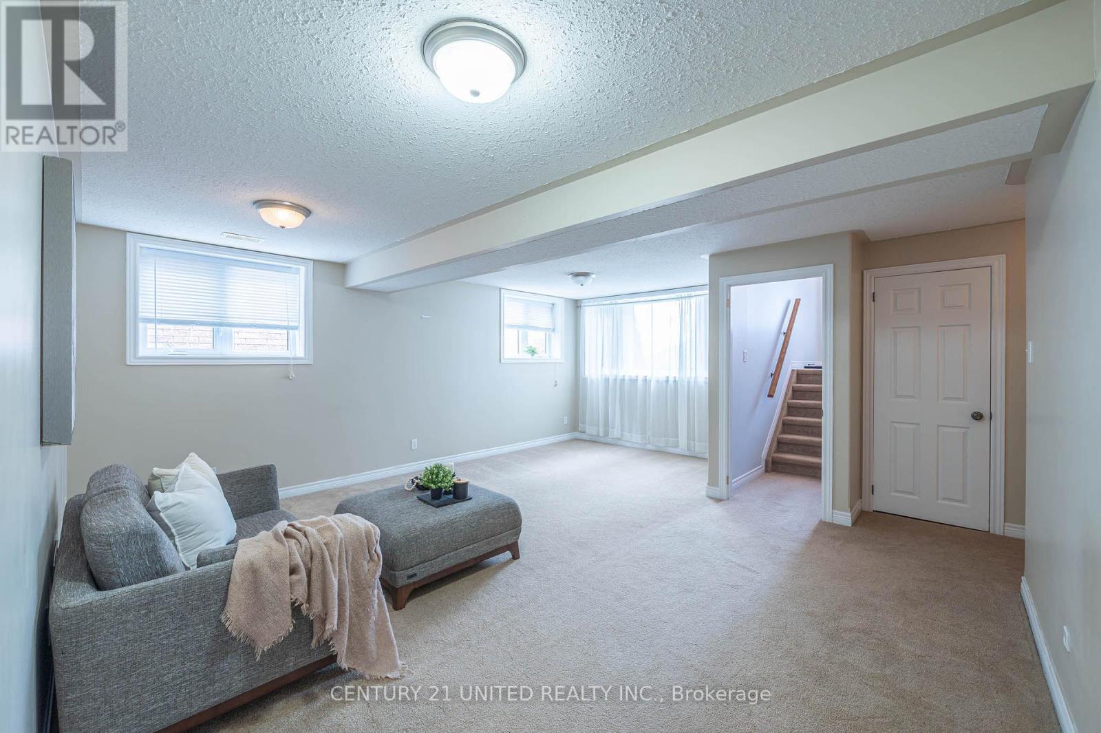 111 Milroy Drive, Peterborough North (North), Ontario  K9H 7T2 - Photo 17 - X12260625