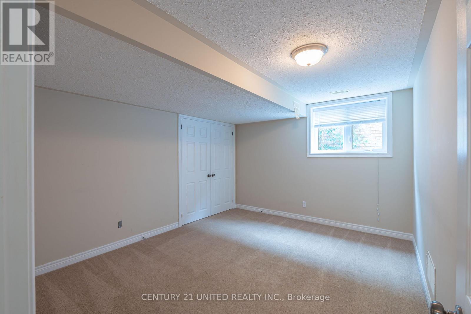 111 Milroy Drive, Peterborough North (North), Ontario  K9H 7T2 - Photo 21 - X12260625