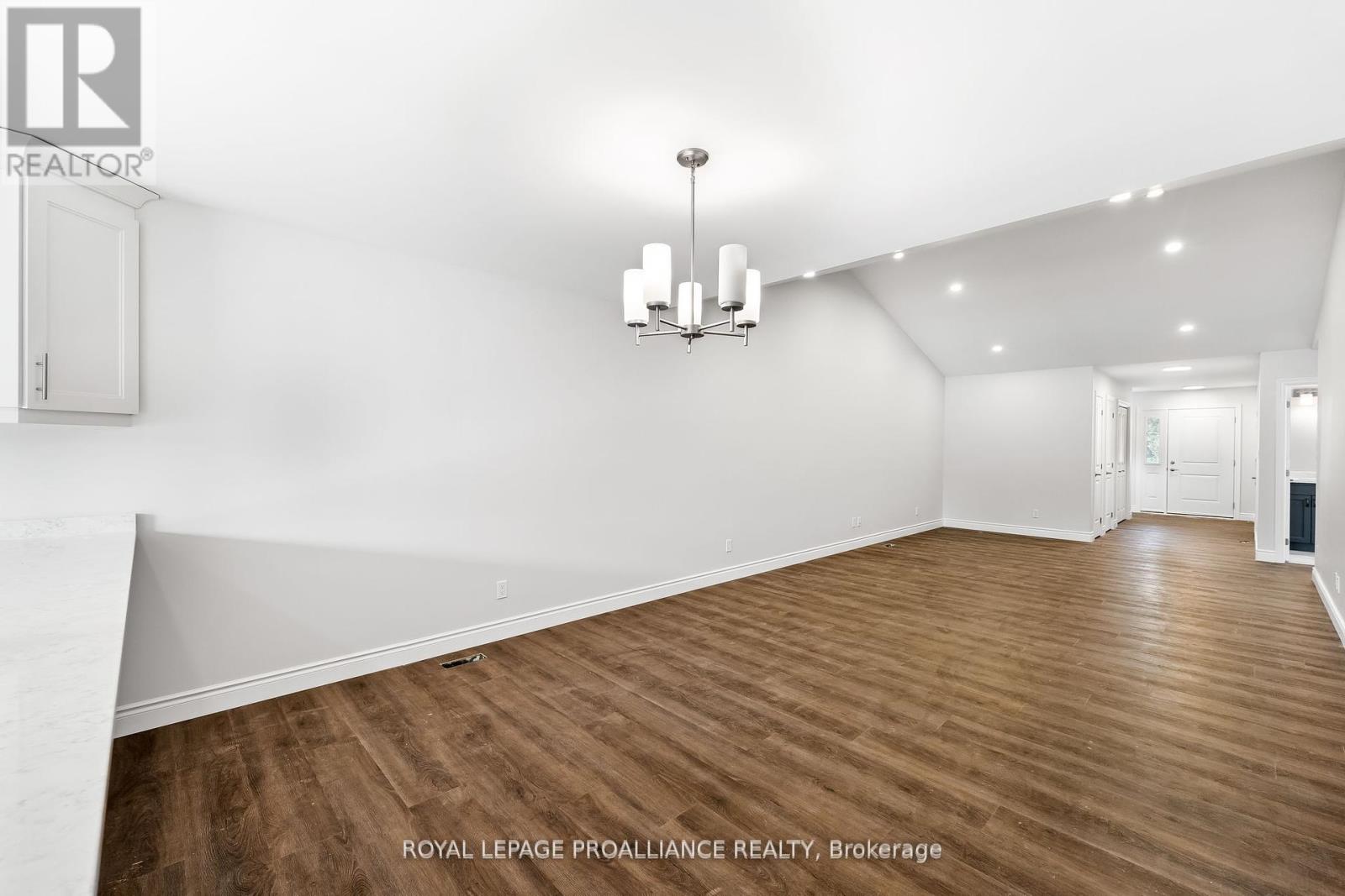 206 Homewood Avenue, Trent Hills (Hastings), Ontario  K0L 1Y0 - Photo 5 - X12260717