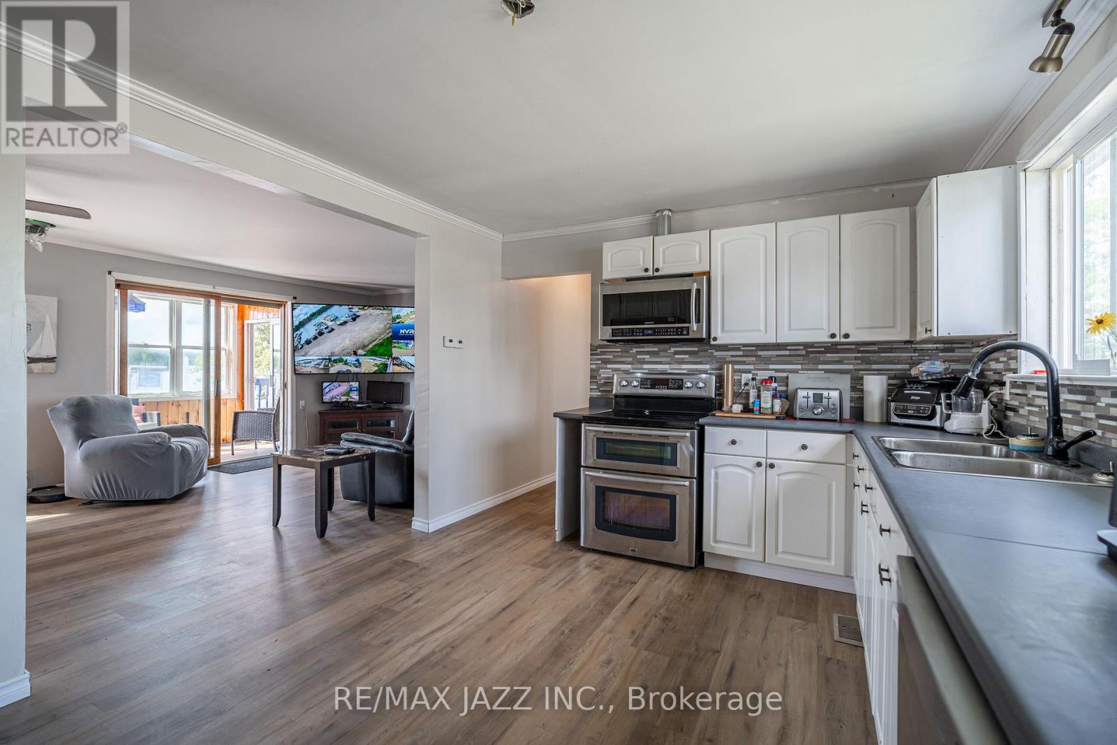 1087 Island View Drive, Otonabee-South Monaghan, Ontario  K0L 1B0 - Photo 12 - X12260722
