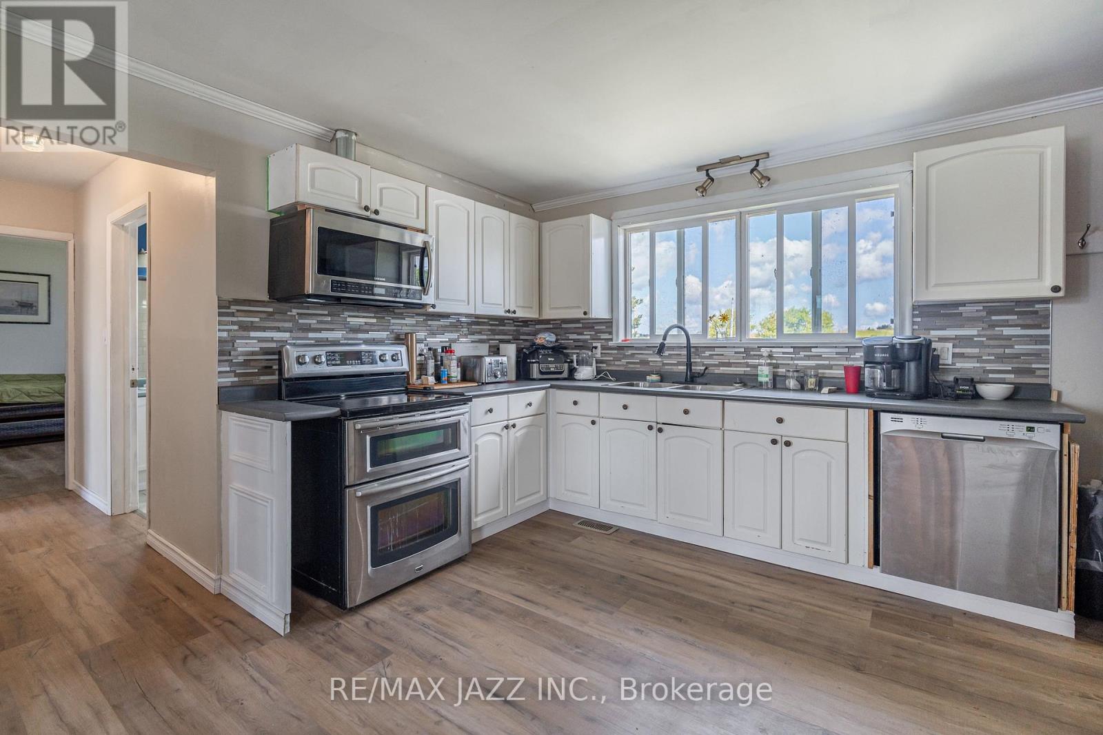 1087 Islandview Drive, Otonabee-South Monaghan, Ontario  K0L 1B0 - Photo 11 - X12260723