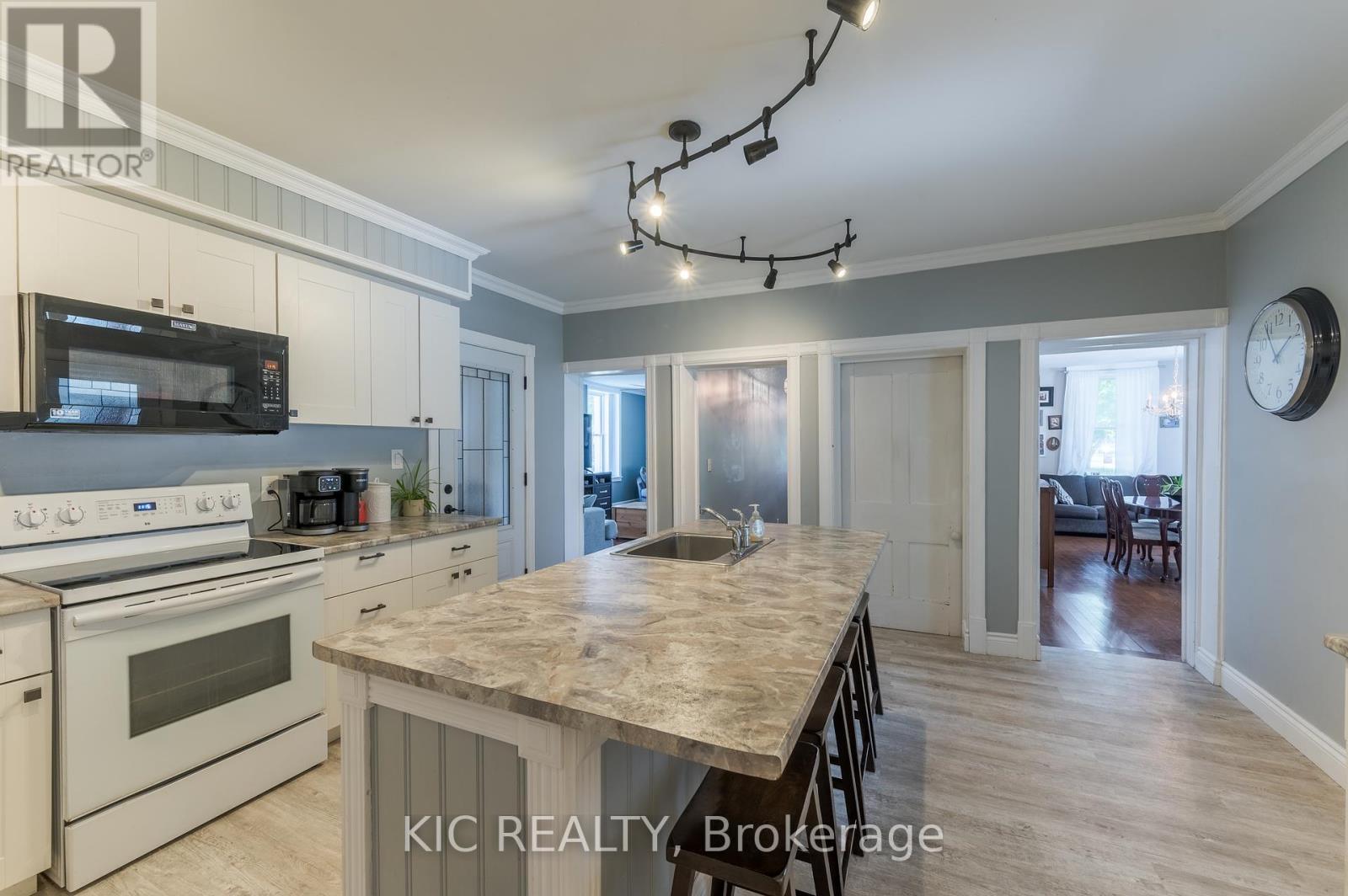 60 Queen Street, Asphodel-Norwood (Norwood), Ontario  K0L 2V0 - Photo 13 - X12260518