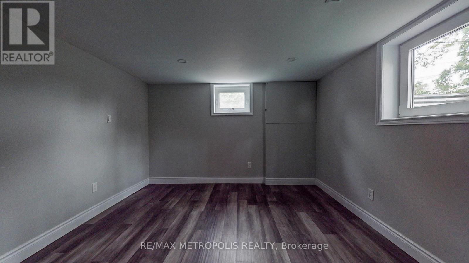 Main - 1020 Brewer Street, Peterborough Central (South), Ontario  K9J 5B4 - Photo 37 - X12260798