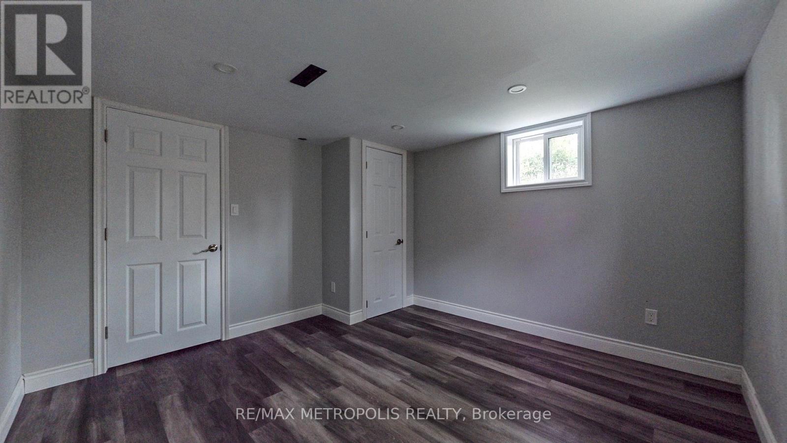 Main - 1020 Brewer Street, Peterborough Central (South), Ontario  K9J 5B4 - Photo 40 - X12260798