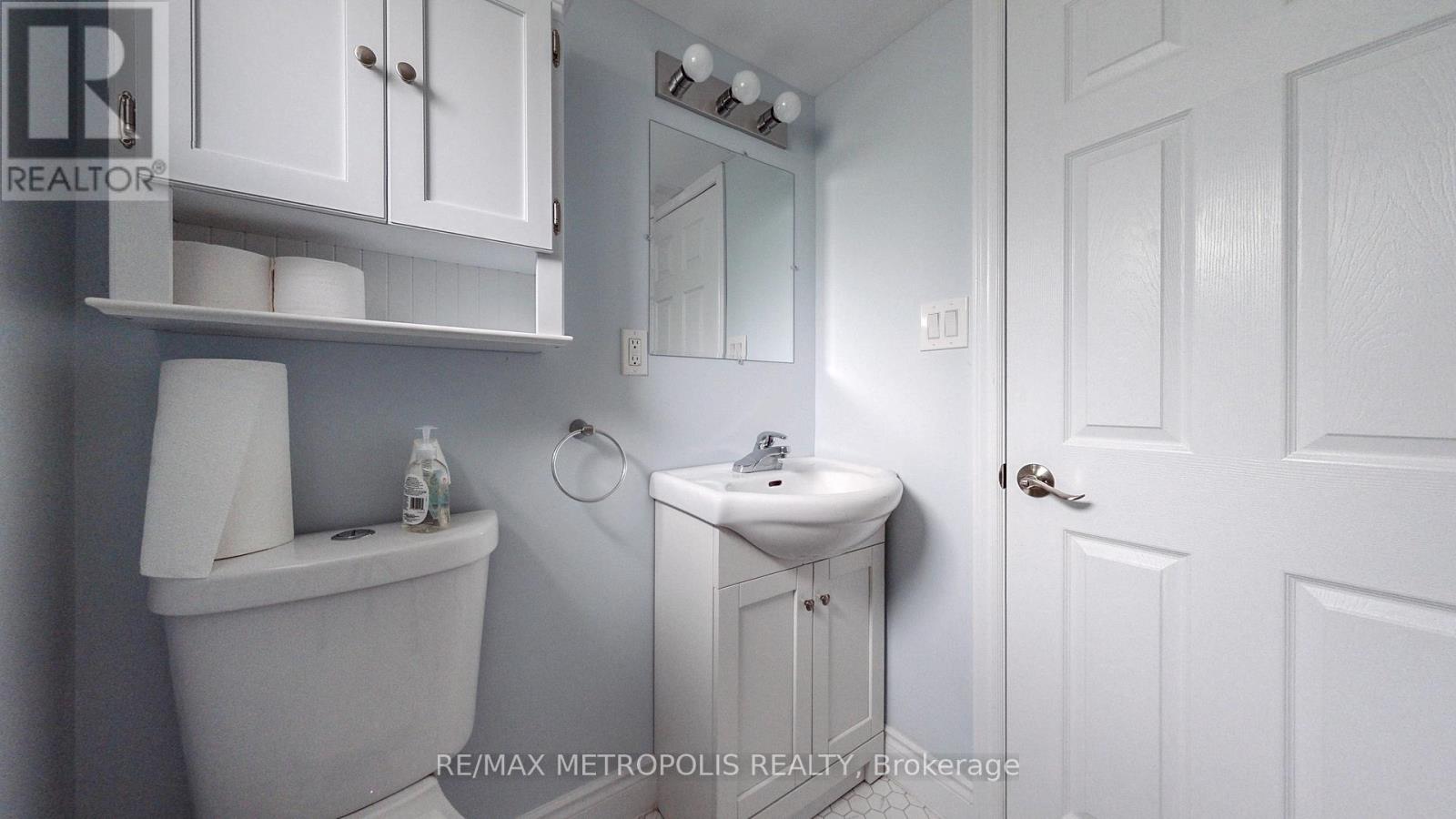 Main - 1020 Brewer Street, Peterborough Central (South), Ontario  K9J 5B4 - Photo 41 - X12260798