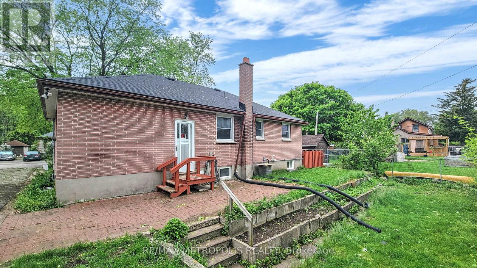 Main - 1020 Brewer Street, Peterborough Central (South), Ontario  K9J 5B4 - Photo 44 - X12260798