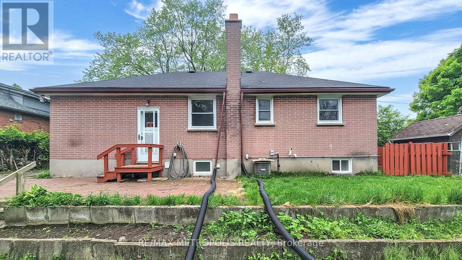 Main - 1020 Brewer Street, Peterborough Central (South), Ontario  K9J 5B4 - Photo 45 - X12260798