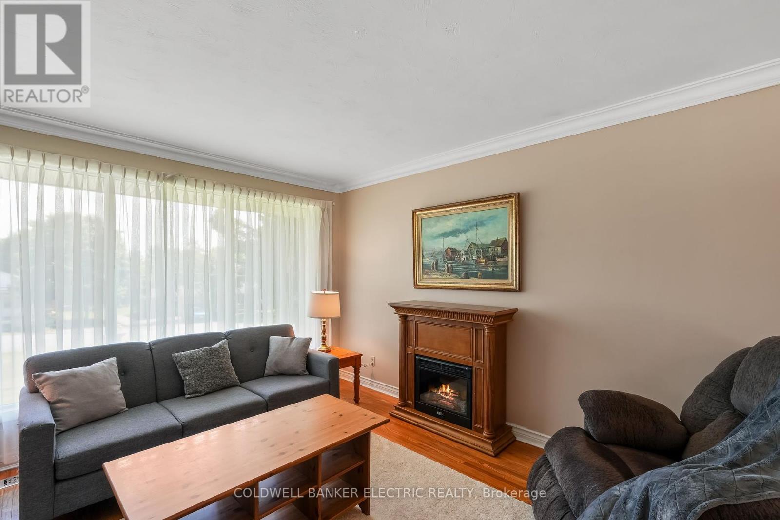 837 Kingsdale Drive, Douro-Dummer, Ontario  K9L 1B6 - Photo 10 - X12261082