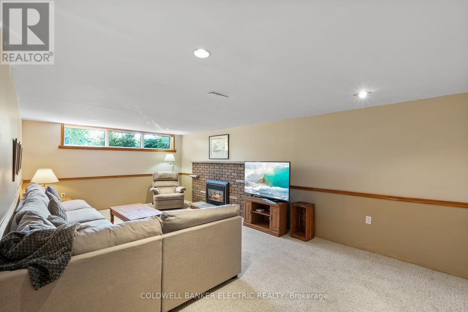 837 Kingsdale Drive, Douro-Dummer, Ontario  K9L 1B6 - Photo 24 - X12261082