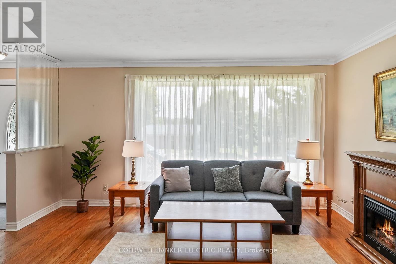 837 Kingsdale Drive, Douro-Dummer, Ontario  K9L 1B6 - Photo 8 - X12261082
