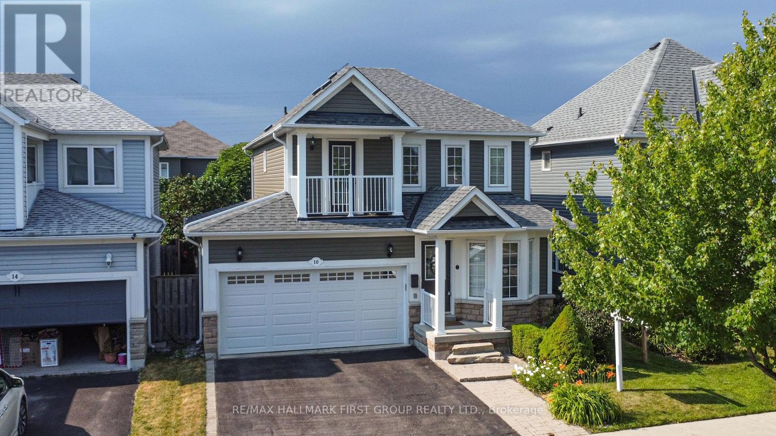 10 Stillwell Lane, Clarington (Newcastle), Ontario  L1B 1R4 - Photo 1 - E12261238