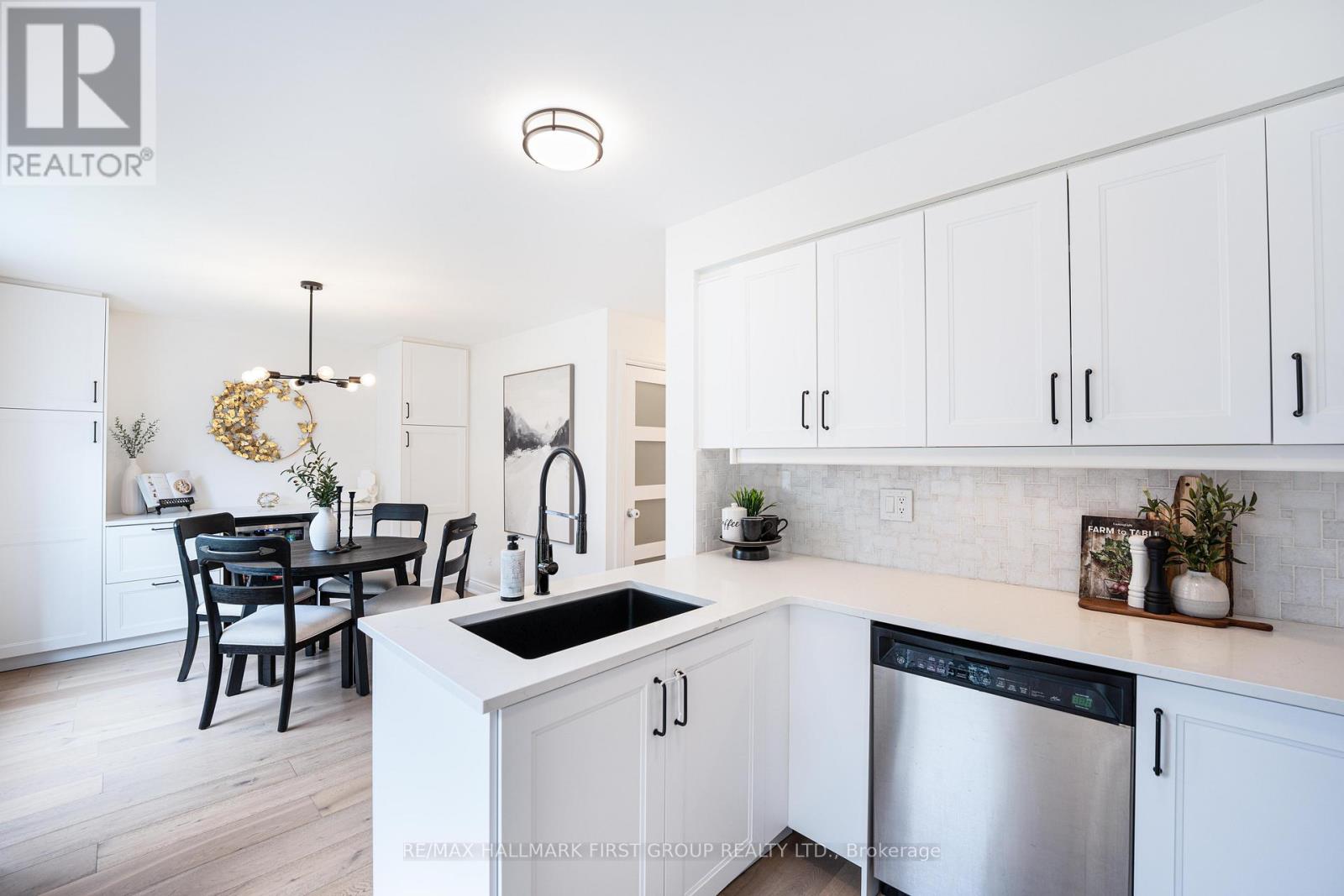 10 Stillwell Lane, Clarington (Newcastle), Ontario  L1B 1R4 - Photo 10 - E12261238