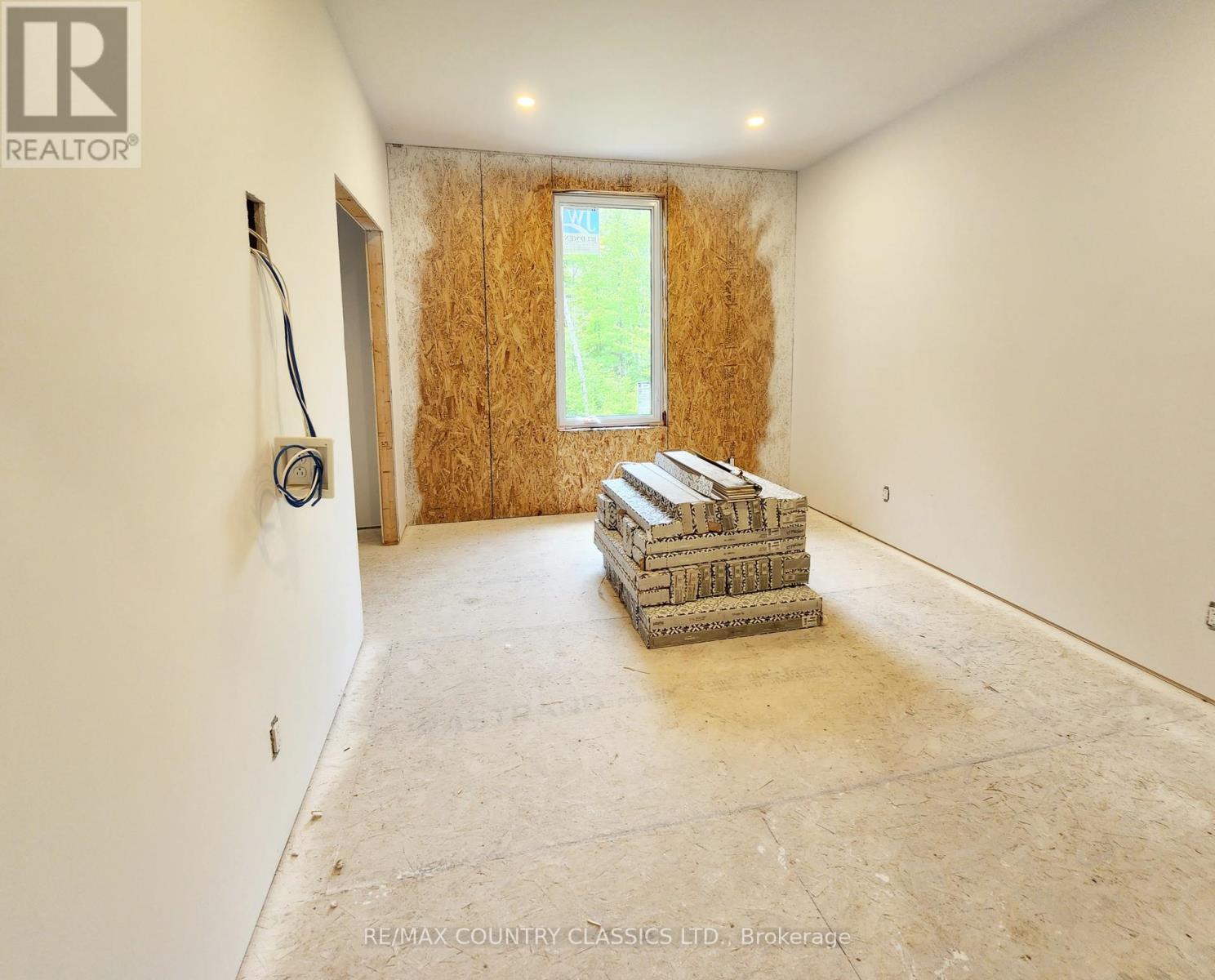 204 Boulter Lake Road, Hastings Highlands (Mcclure Ward), Ontario  K0L 2K0 - Photo 12 - X12262270