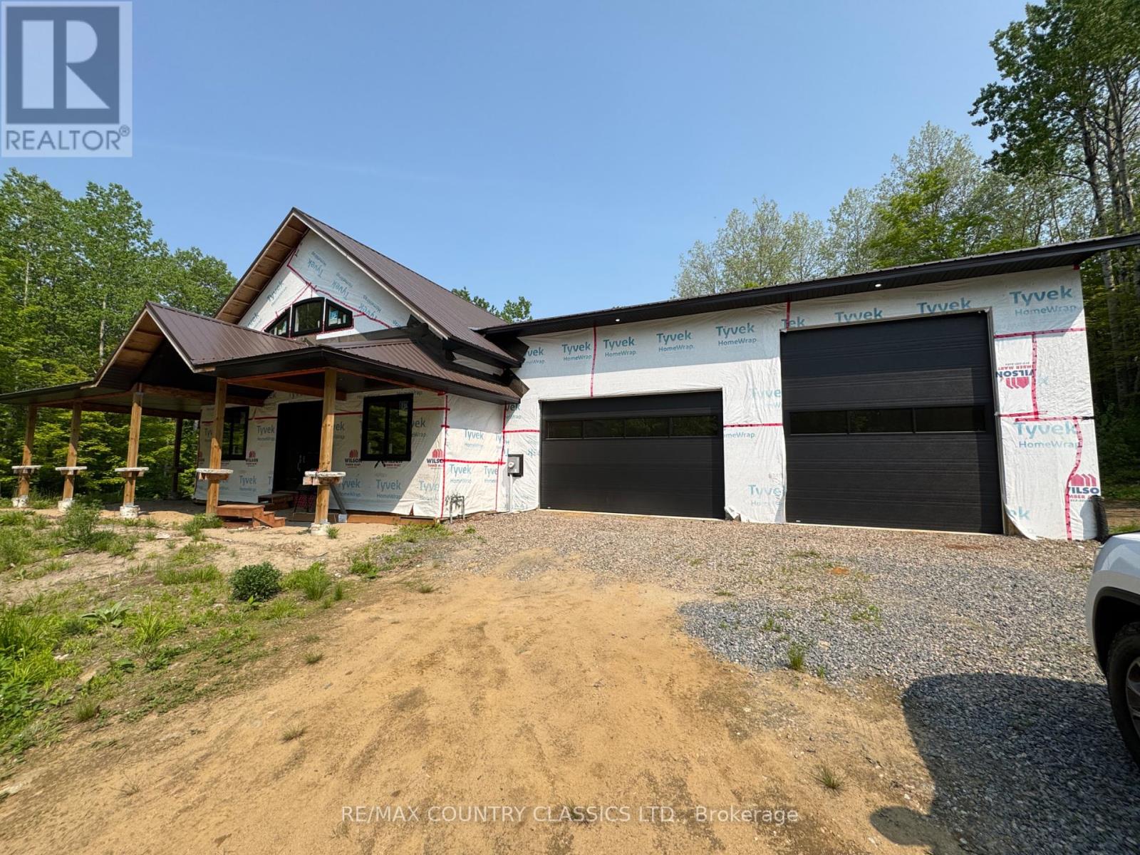 204 Boulter Lake Road, Hastings Highlands (Mcclure Ward), Ontario  K0L 2K0 - Photo 2 - X12262270