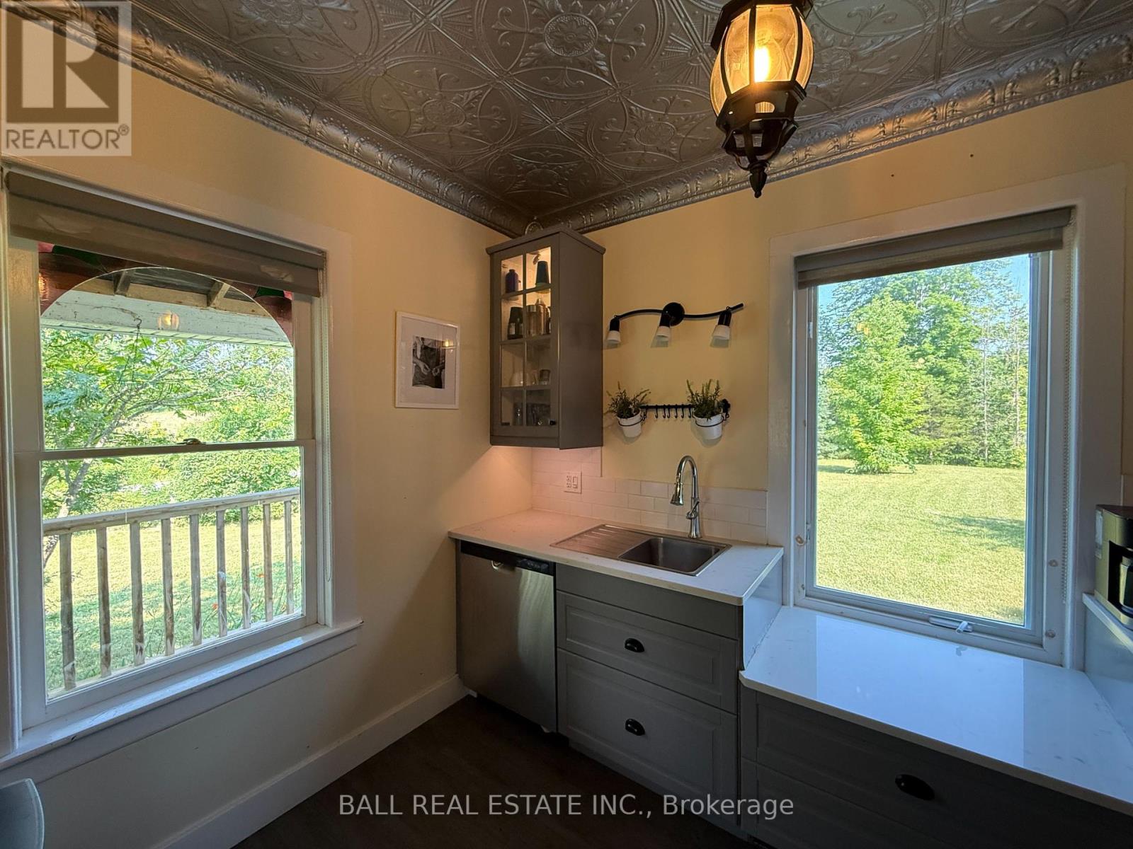 255 Northey's Bay Road, North Kawartha, Ontario  K0L 2H0 - Photo 14 - X12262290
