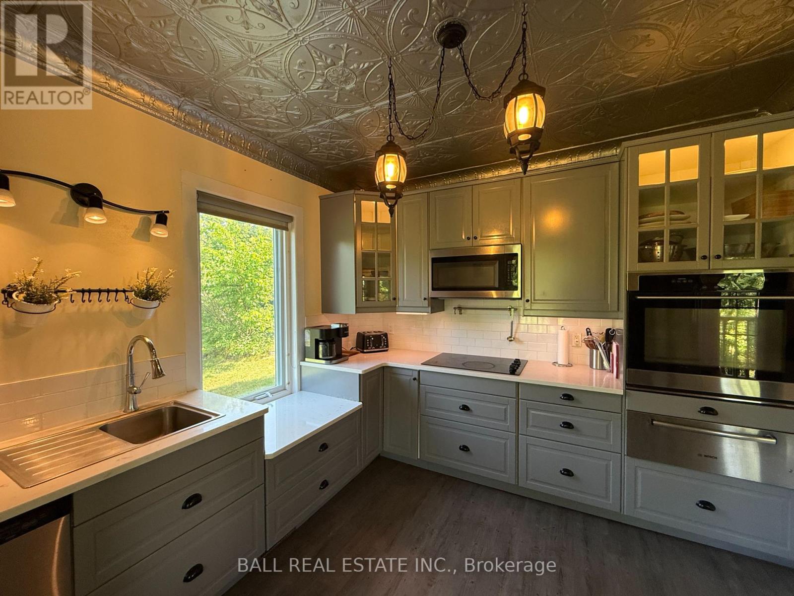 255 Northey's Bay Road, North Kawartha, Ontario  K0L 2H0 - Photo 15 - X12262290