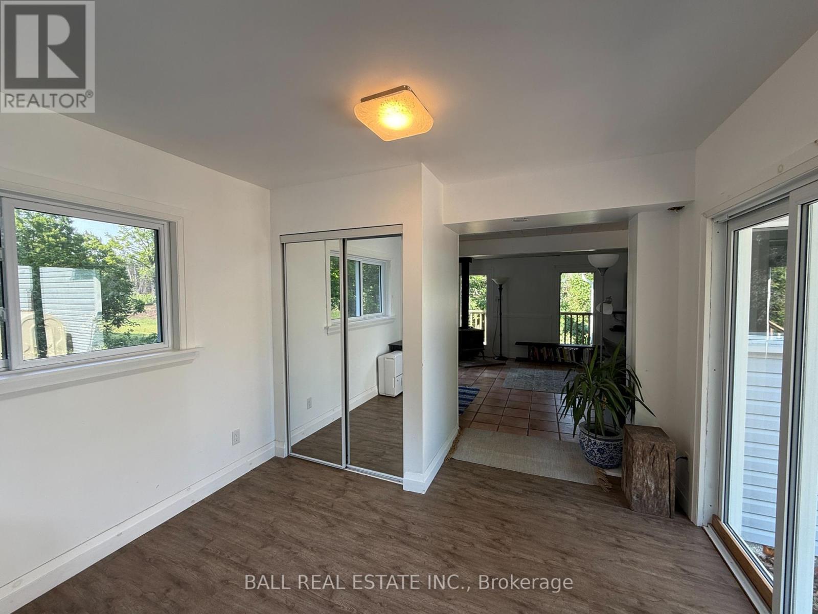 255 Northey's Bay Road, North Kawartha, Ontario  K0L 2H0 - Photo 8 - X12262290