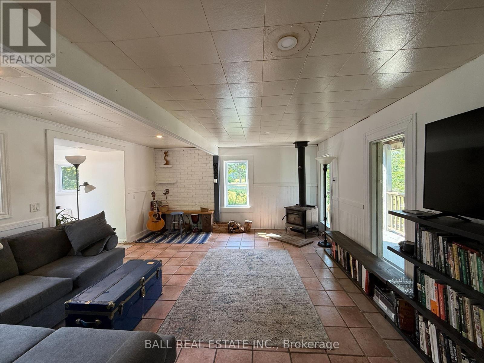 255 Northey's Bay Road, North Kawartha, Ontario  K0L 2H0 - Photo 9 - X12262290