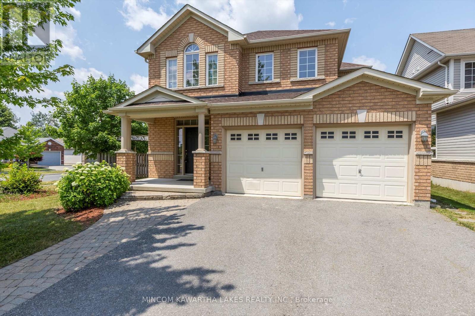 <h3>$839,900</h3><p>1403 Mcauliffe Lane, Peterborough East (North), Ontario</p>