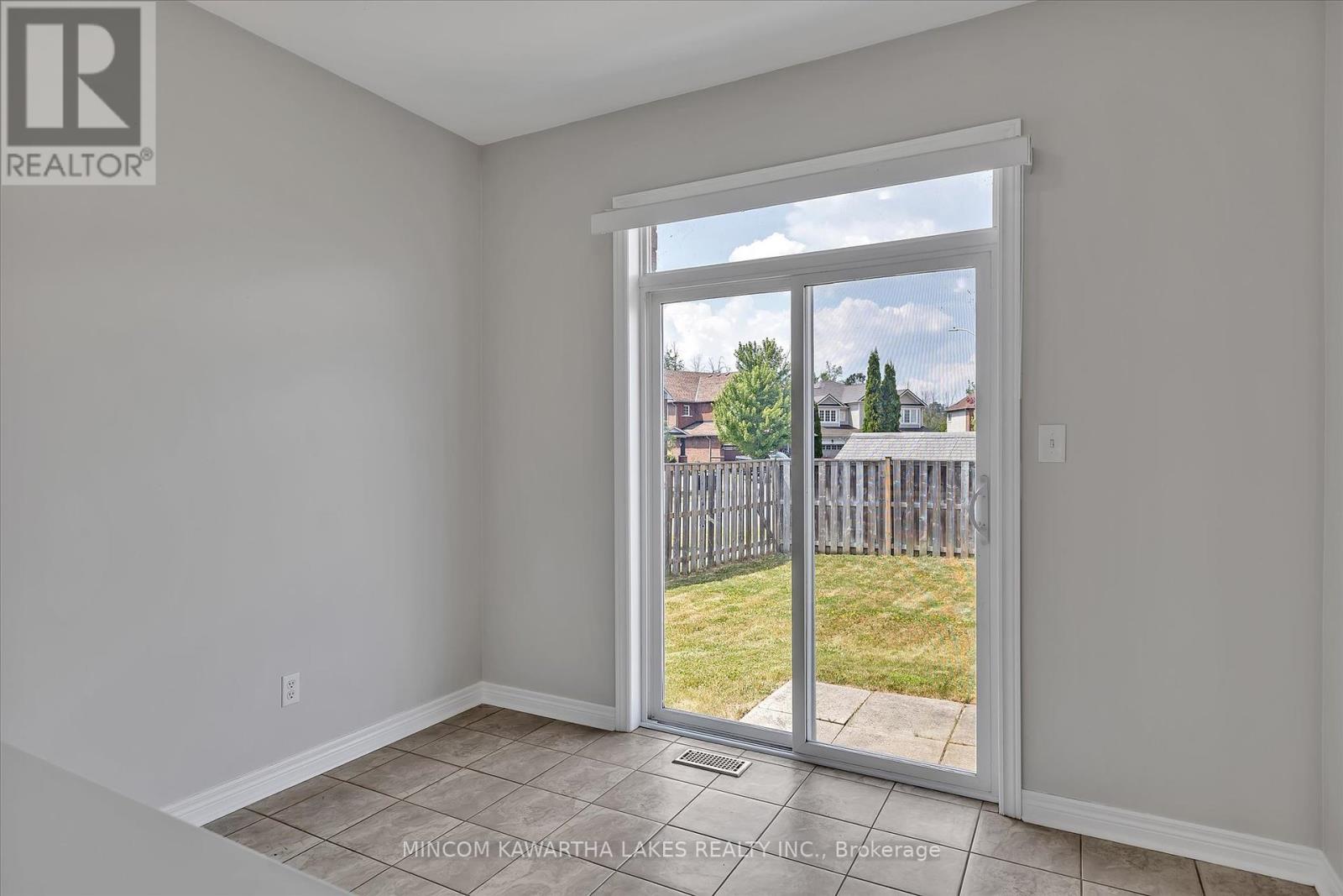1403 Mcauliffe Lane, Peterborough East (North), Ontario  K9H 0B7 - Photo 13 - X12262318